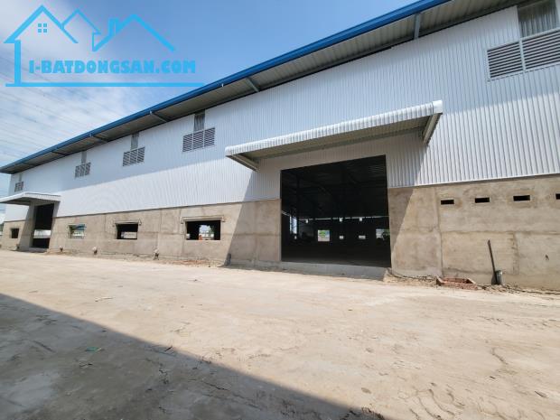 Cho thuê 13.000 m2 kho xưởng mới xây trong KCN Bình Dương - 2
