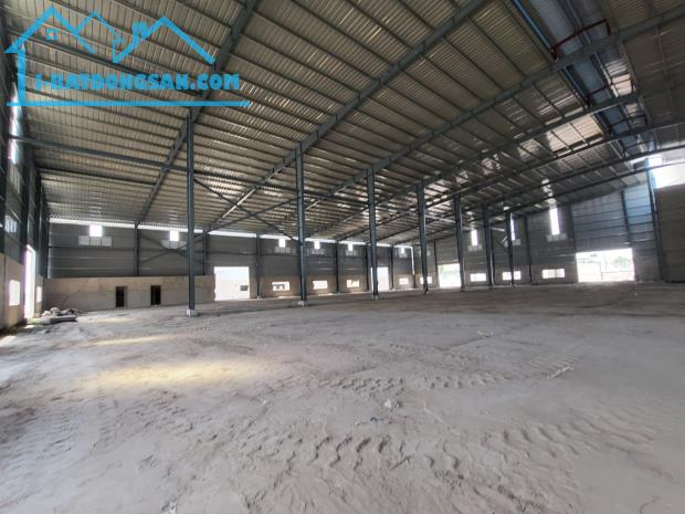 Cho thuê 13.000 m2 kho xưởng mới xây trong KCN Bình Dương - 2