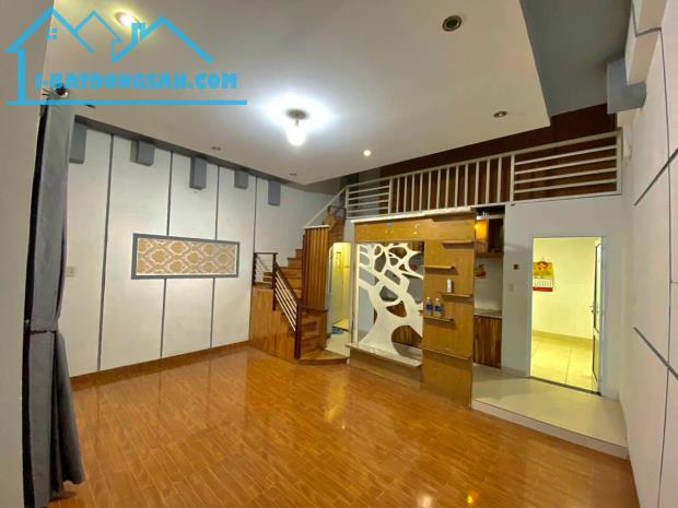 NHÀ GÁC LỮNG KIỆT NGUYỄN HỮU CẢNH – 69.4M2 – 1,9XX TỶ - 2