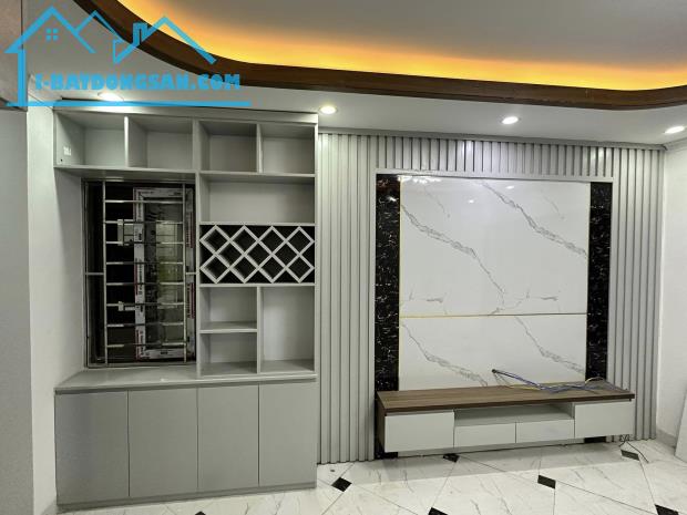 Cần bán gấp nhà phân lô Cổ Nhuế,43m2, 5T thang máy, ô tô đỗ cửa,nhà mới đẹp lung linh về ở - 1