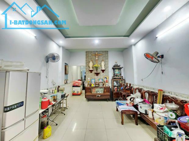 Bán Nhà DT 160M2 mặt tiền đường PHẠM VĂN THUẬN đối diện Chợ TÂN MAI  l - 2