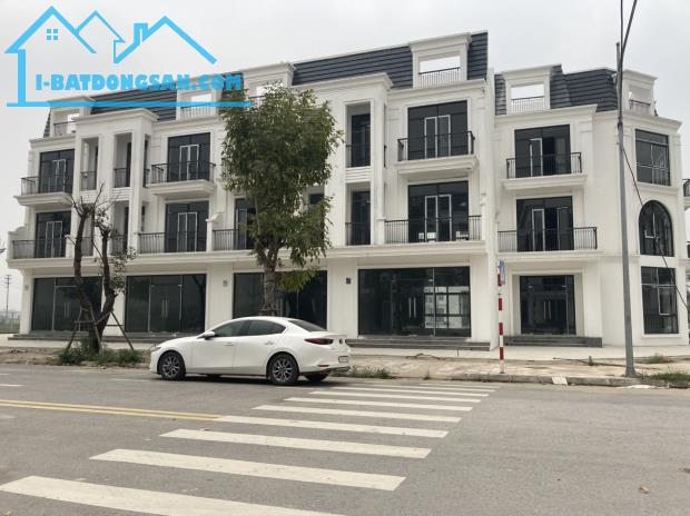 Nhà vườn đẹp nhất dự án 184m2 - lô góc 3 mặt thoáng - đường trước nhà 16,5m và 13,5m - 4