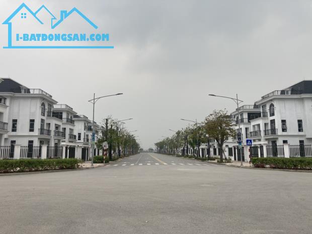 Nhà vườn đẹp nhất dự án 184m2 - lô góc 3 mặt thoáng - đường trước nhà 16,5m và 13,5m - 1