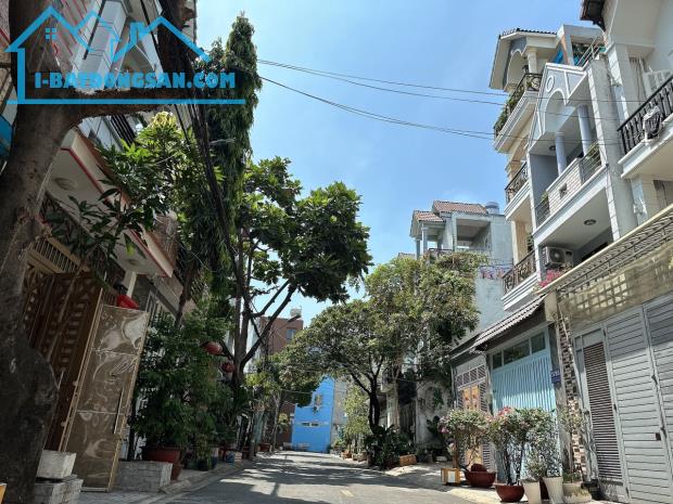 Nhỉnh 9 tỷ có nhà đẹp 4 tầng hẻm nhựa 8m 81m2(4.5x18) Phạm Văn Chiêu ngay CC Dream Home. - 3
