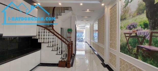 CC gửi bán Phúc Lợi LB 60m2, gara thang máy, gần hồ đh, full nội thất. Nhỉnh 8tỷ. - 2