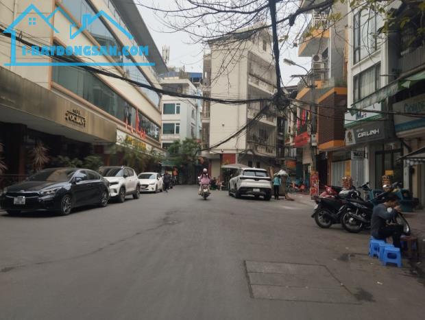 Mặt ngõ, vỉa hè, ô tô tránh, kinh doanh phố Tôn Đức Thắng, Đống Đa. 0911554873..