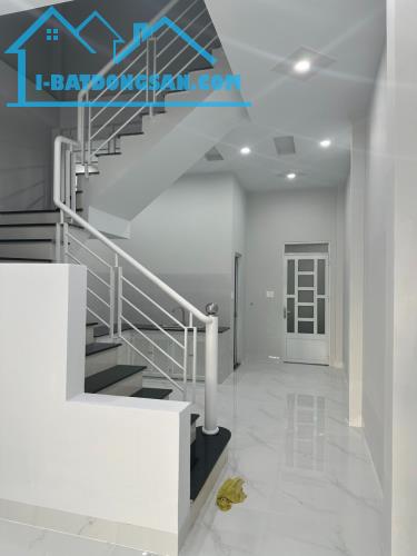 Bán nhà 1 trệt 1 lầu đường D4 khu D2D-Võ Thị Sáu, phường Thống Nhất; 82m2 giá 7,9 tỷ - 2