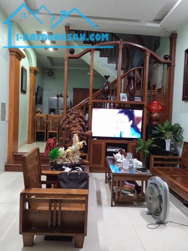 Bán nhà 5 tầng cách Đại học Thủy Lợi 100m Dt 35m Mt 4m Giá 4,7 tỷ Lh 0886631856 - 3