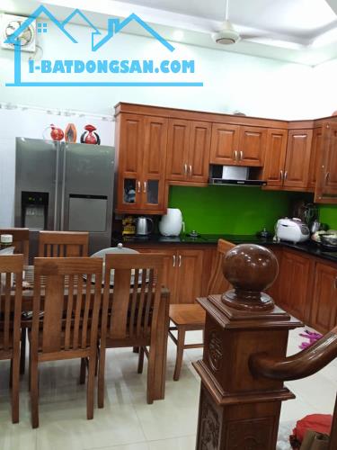 Bán nhà 5 tầng cách Đại học Thủy Lợi 100m Dt 35m Mt 4m Giá 4,7 tỷ Lh 0886631856 - 2
