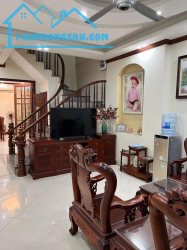 Bán nhà cách trường Đại học Thủy lợi 100m Dt 38m Mt 4m Giá 4,5 tỷ Lh 0911002289 - 3