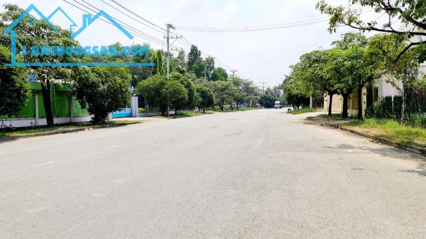 Cho thuê kho xưởng 1200m2 ở Đức Hòa, Long An giá 40tr/tháng Lh: 0974480757 - 1