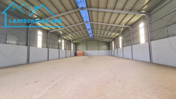 Cho thuê kho xưởng 1200m2 ở Đức Hòa, Long An giá 40tr/tháng Lh: 0974480757