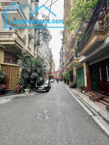 Mặt tiền nhà tại Ngõ 172, Đường Bưởi, Phường Bưởi, Quận Tây Hồ cho thuê hoặc bán