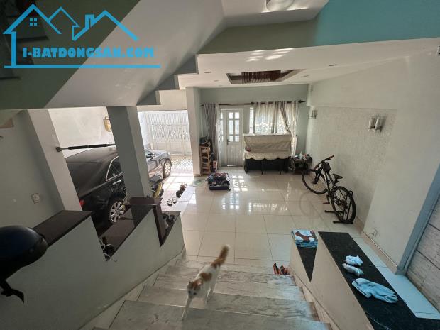 Nhà Hiếm !! Mặt tiền nhà 8m,HXH đường Lê Văn Sỹ,Quận 3,chỉ 14,5 tỷ - 3
