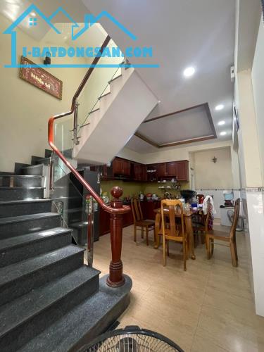 BÁN NHÀ TÂN SƠN NHÌ, 3 TẦNG, 3PN, HẺM XE HƠI, 6 TỶ - 1