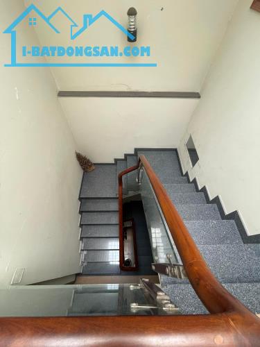 BÁN NHÀ TÂN SƠN NHÌ, 3 TẦNG, 3PN, HẺM XE HƠI, 6 TỶ - 4