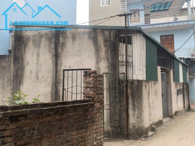 Cần bán đất tặng nhà tại 112 Tân Phong  50m2, mặt tiền 7,5m giá có 2,99 tỷ.