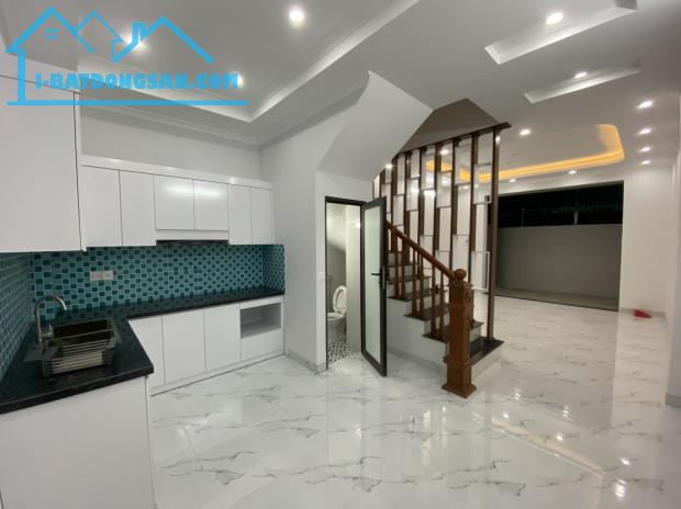 Bán Nhà Hữu Hưng Đại Mỗ 40m²*4,5Tầng. Ngõ trước nhà 2.5m, Ngõ nông gần nhiều tiện ích - 4