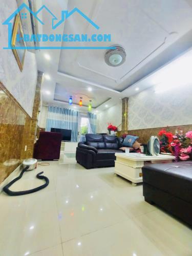 Bán nhà 4 tầng, Hà Chương, Trung Mỹ Tây, DT100m2, chỉ 6.9 tỷ TL.