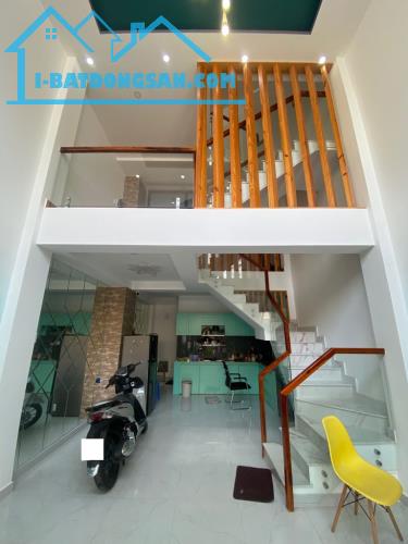 Nhà Hẻm Xe Hơi Vào Nhà, Lã Xuân Oai, 150m2 DTS, 4 tầng, Tăng Nhơn Phú A, Quận 9 - 1