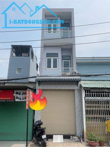 Chủ cần tiền bán gấp nhà mới mặt tiền 3 tầng đường số 4, Bình Hưng Hòa A, nhỉnh 4 tỷ - 2