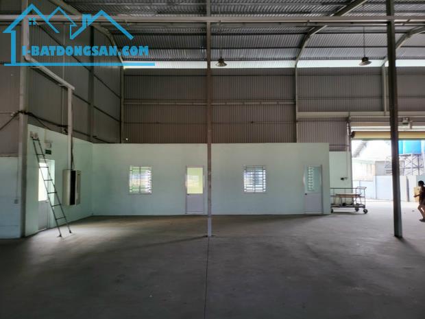 Kho xưởng  1.300m2  Cho thuê  Thuận An Gía : 50 triệu - 4