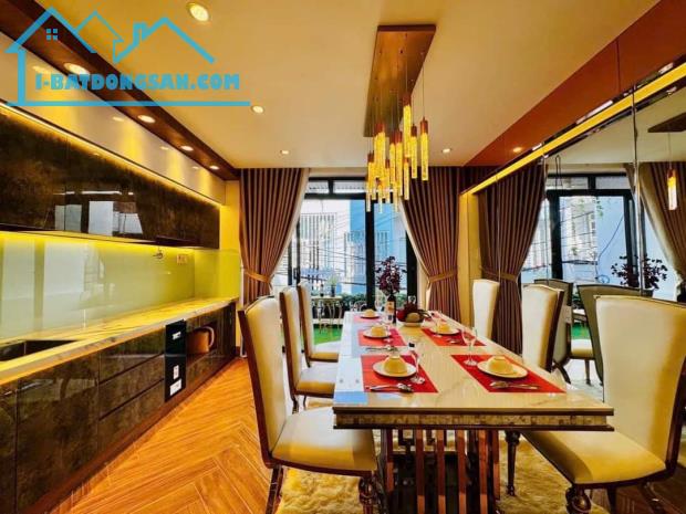 Chính chủ gửi bán nhanh nhà Nguyễn Gia Trí, Bình Thanhh. Giá 3tỷ550, hẻm xe hơi, DT 60m2 - 4