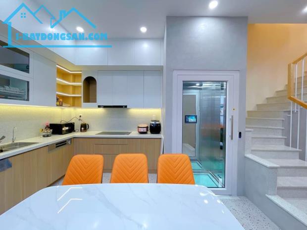 Kẹt tiền bán gấp nhà Phan Huy Ích, P.12, Gò Vấp. Giá 3tỷ280, hẻm xe hơi, DT60m2, hẻm 1 sẹc - 1