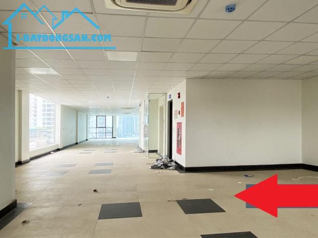 Mặt Phố Nguyễn Văn Cừ, Vị Trí VIP, 9 Tầng + 1 Hầm, Thang Máy, Tòa Văn Phòng Đỉnh Nhất Phố. - 4