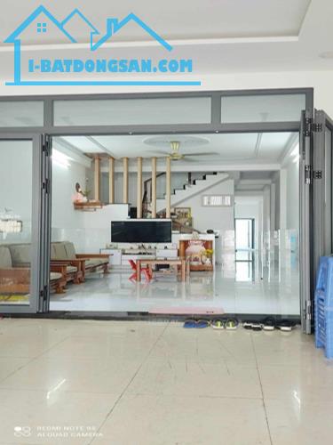 Bán nhà MT kinh doanh Nguyển Thị Thơi, Hiệp Thành, Q12, 94m2, 2 tầng, giá rẻ̉ - 1