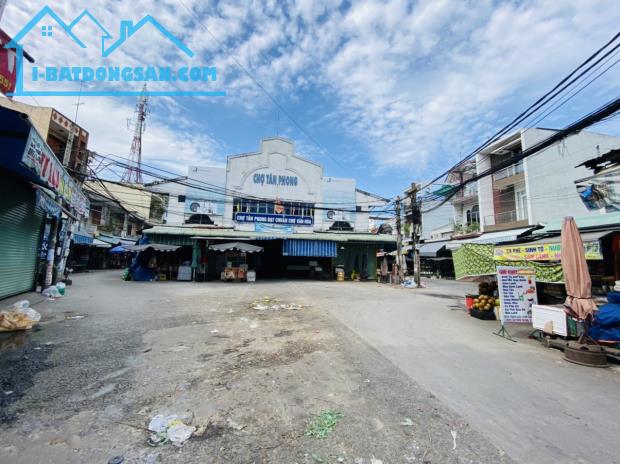 🏠 Bán Nhà 2 Lầu Mặt Tiền Chợ Phúc Hải P. Tân Phong Giá 4,5 Tỷ - 5