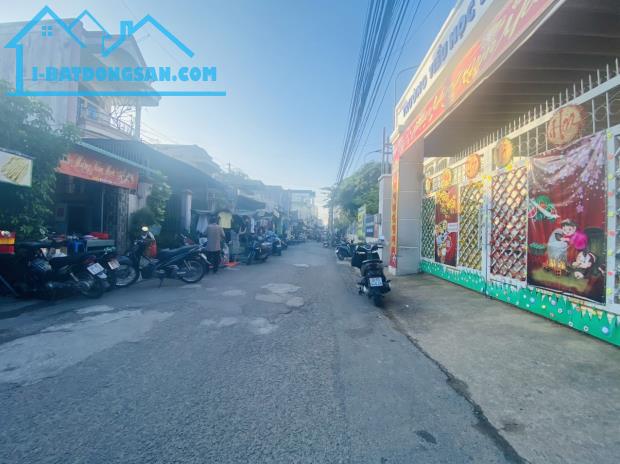 🏠 Bán Nhà 2 Lầu Mặt Tiền Chợ Phúc Hải P. Tân Phong Giá 4,5 Tỷ - 4
