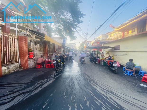 🏠 Bán Nhà 2 Lầu Mặt Tiền Chợ Phúc Hải P. Tân Phong Giá 4,5 Tỷ - 3