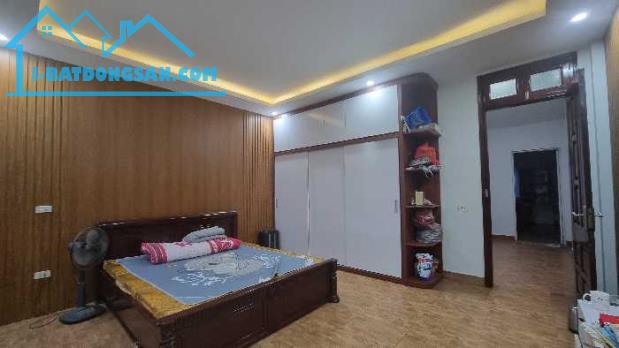 Bán nhà Sài Đồng, 95m2, 4T, MT5m, ô tô tránh, hồ điều hòa, 11 tỷ. - 4