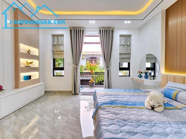 Nhà 3 tầng mặt tiền Lê Văn Thịnh gần Kinh Dương Vương, Hoà Minh