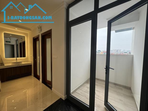 MỚI ĐẸP NHẤT MẶT PHỐ HOÀNG VĂN THÁI 2 THOÁNG DÒNG TIỀN 3 TỶ/năm 197m2 MẶT TIỀN 7.3m SỔ ĐẸP - 3