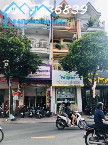 Bán nhà mặt tiền đường Gò Dầu, Phường Tân Quý, Quận Tân Phú. (DT: 4x17.5m 4 tầng). Nhỉnh - 3