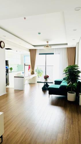 Cho thuê căn hộ Bình Minh Garden Đức Giang, 104m 3 ngủ 2 wc. Full nội thất. Giá 13 triệu - 4