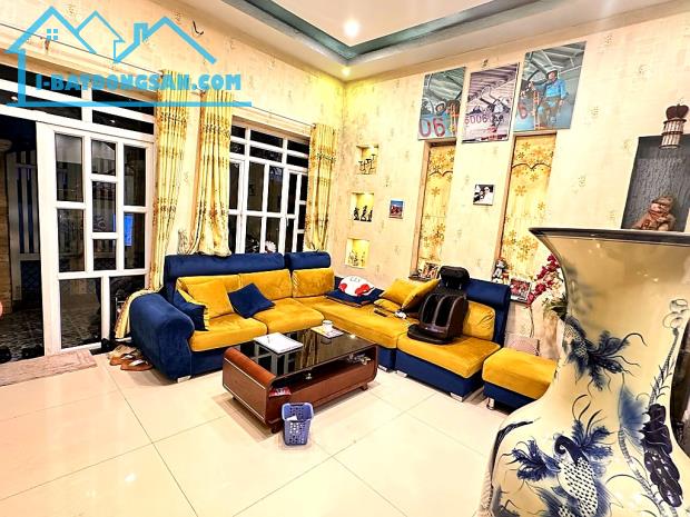 NHÀ 3 TẦNG / ĐƯỜNG NGUYỄN TRI PHƯƠNG - ĐÀ NẴNG - 76M2 - GIÁ 6.X TỶ - 5