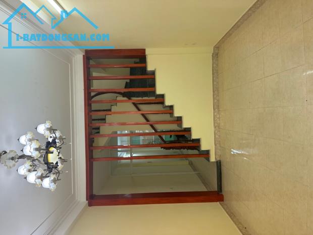 Nhà đẹp lô góc ngõ 325 Kim Ngưu, vỉa hè oto Tránh 48m2 giá 8.6 tỷ - 1