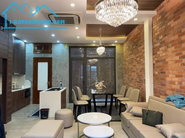 LÔ GÓC HAI THOÁNG  NGỌC THUỴ LB 56M2   NHÀ ĐẸP NHƯ  HOMESTAY FULL NỘI THẤT, NHỈNH 6TỶ