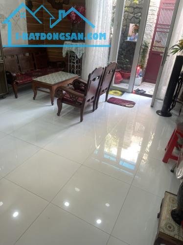 DT KHỦNG 130M2  NGANG 4M  NỞ HẬU  NGAY CẦU CHÀ VÀ  P12 QUẬN 8 8 TỶ