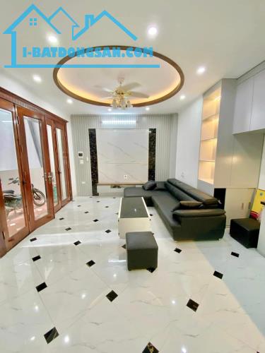 Bán nhà An Khánh giá thấp nhất thị trường 32M 5 Tầng, 4 phòng giá 4.1 tỷ - 4