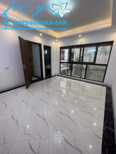 NHÀ MỚI THANG MÁY VIỆT HƯNG LB 37M2 x 6T ÔTÔ ĐỖ 10M GẦN PHỐ TIỆN ÍCH NGẬP TRÀN. 6,9TỶ - 1