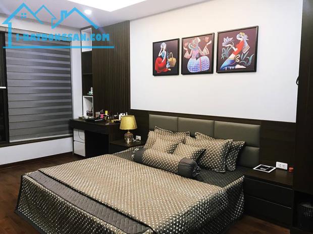 Cho thuê gấp căn hộ 3 phòng ngủ chung cư Ngoại Giao Đoàn quận Bắc Từ Liêm.