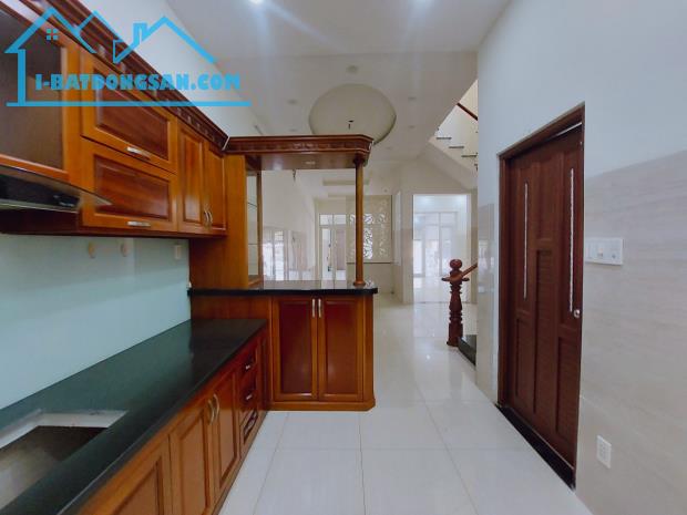 Bán biệt thự mặt tiền Nguyễn Thành Phương, Thống Nhất, Biên Hòa, 152m2, giá 13.5 tỷ - 3