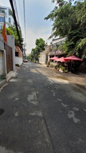 Bán nhà Bành Văn Trân kế công viên Lê Thị Riêng, 5 tầng, nở hậu, 60m2 giá chỉ nhỉnh 6tỷ - 3