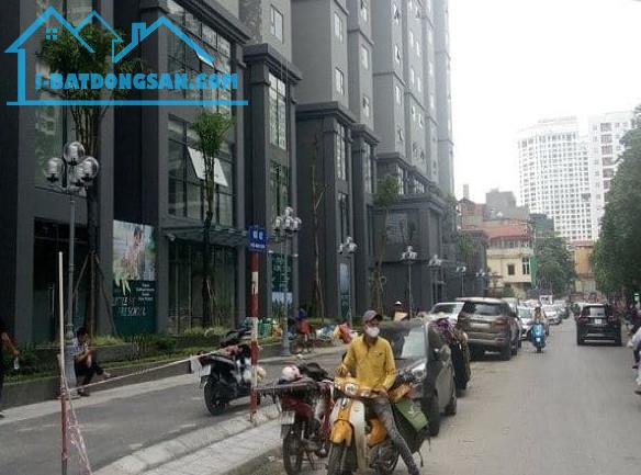 Bán nhà Hàng xóm time city, phố Minh Khai 40m*5t mặt tiền 4,7m giá 6.8 tỷ.