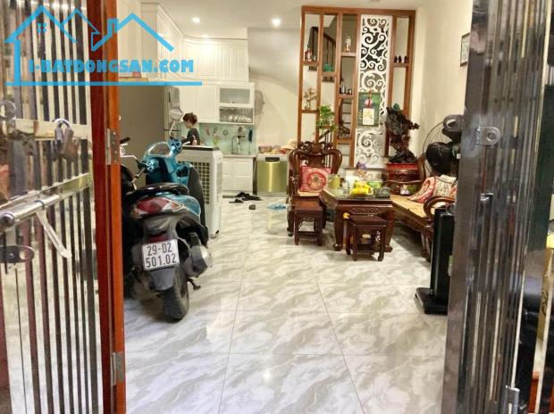 Bán nhà đẹp ở ngay ngõ 158 phố Trương Định, vị trí đẹp gần phố, giá 7 tỷ có thương lượng - 1