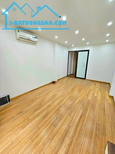 Bán nhà ngõ 110 Nguyễn Hoàng Tôn 43m2 5 tầng MT 4m, 5m ra ô tô, 2 thoáng ch7,x tỷ - 2